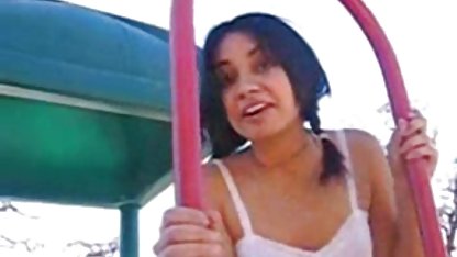 با دست به کفل زده سکس مامان رایگان در دفتر