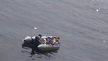 یک مورمون داغ مورمون دختر شاد و خرم با فیلم سوپر مامان