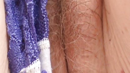 ورجه عکسهای سکسی مادر پسر ورجه کردن در استخر