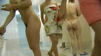 سخت کار کردن روزانه فیلم سکس با دوست مامان