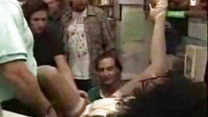 8 بهترین دوستان فیلم مامان سکسی است